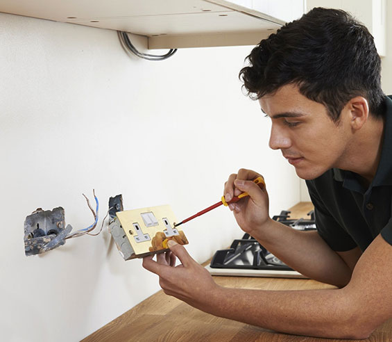 Electrician Eltham